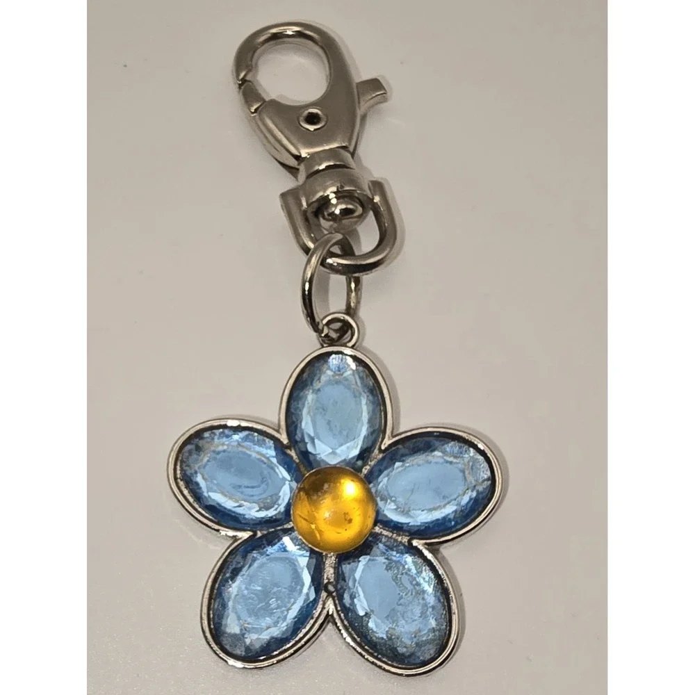 Silver Tone Pure Charm Daisy Key Chain Blue And Amber Rhinestones Floral -576